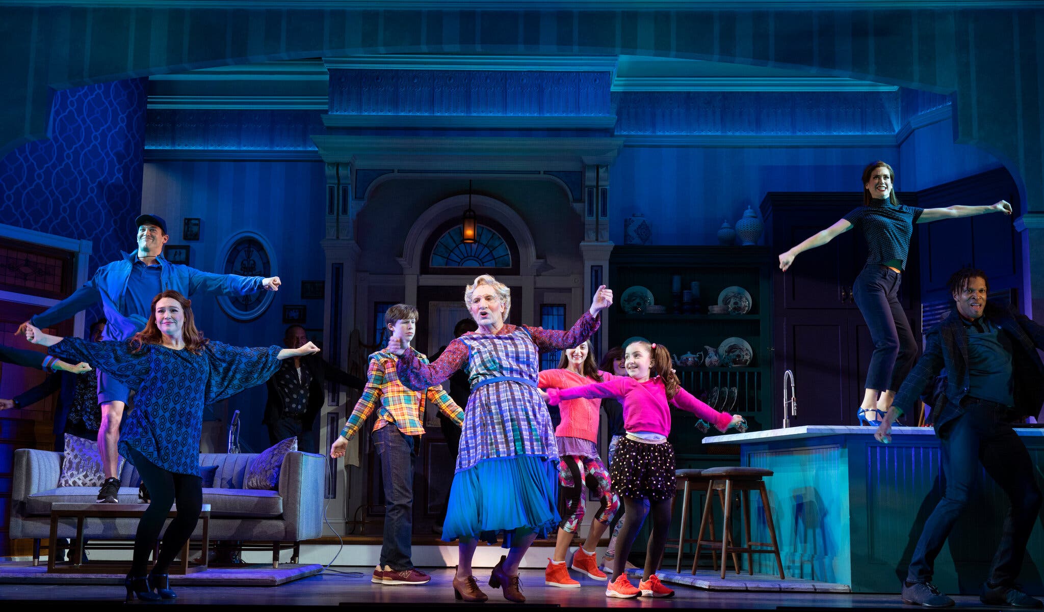 Reviews for MRS. DOUBTFIRE are In…